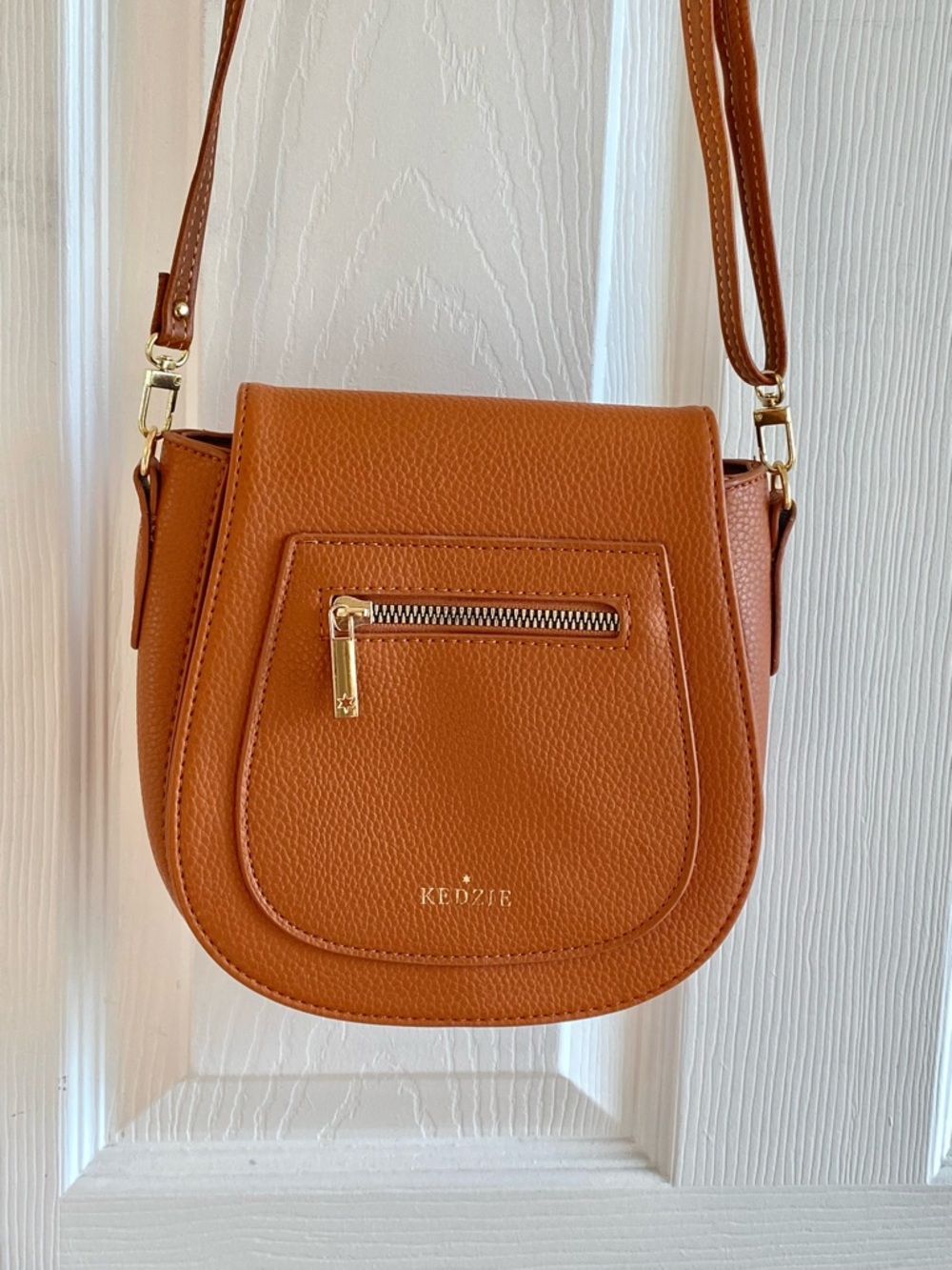 Kedzie Camden mini messenger bag excellent condition, clean interior beautiful